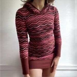 Prana Meryl Stripped Chevron | Hooded Sweater Dress